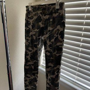 WANNABETTERBUTT Camo Jeans